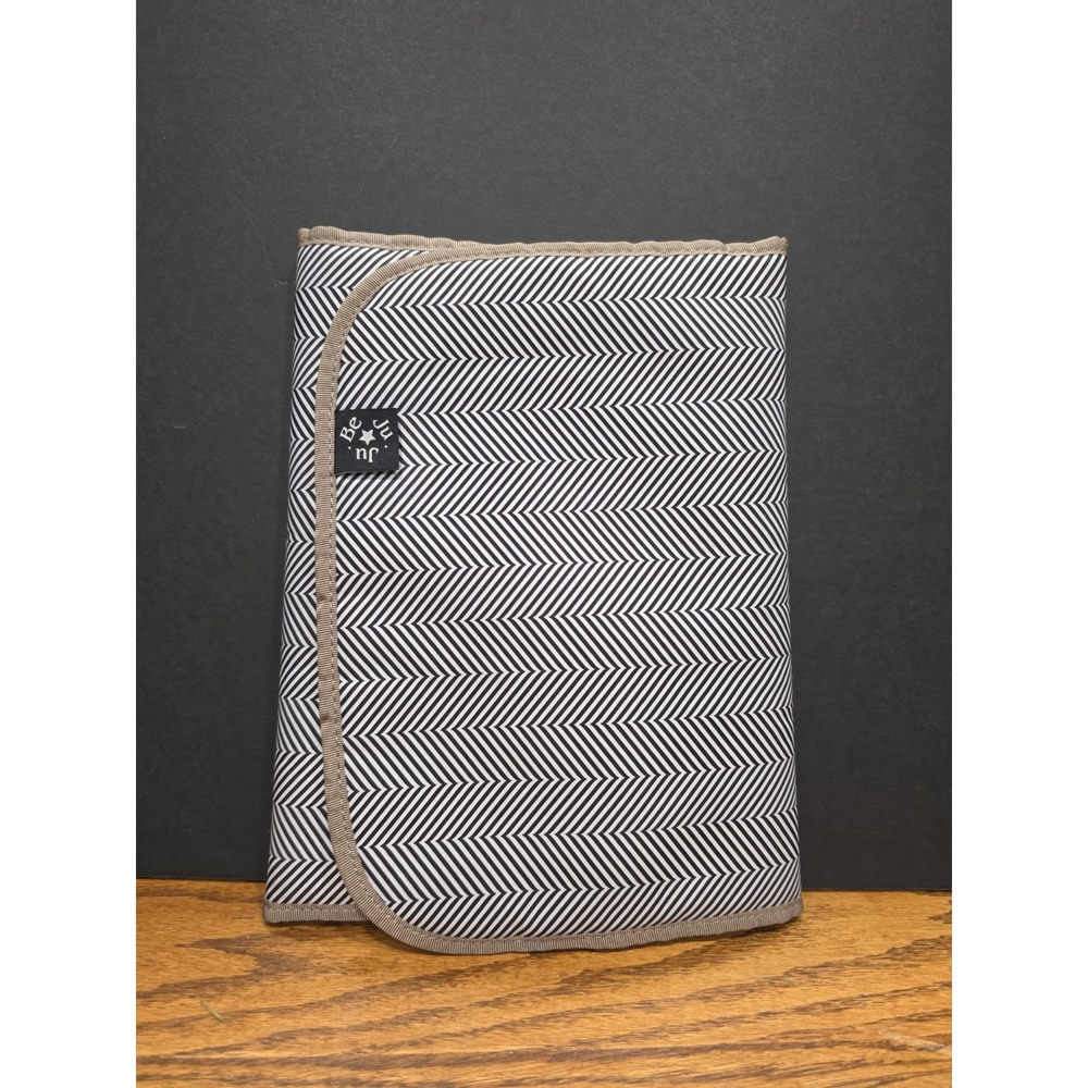 Ju-Ju-Be Baby Changing Pad Black White Herringbone Chevron Foldable Travel